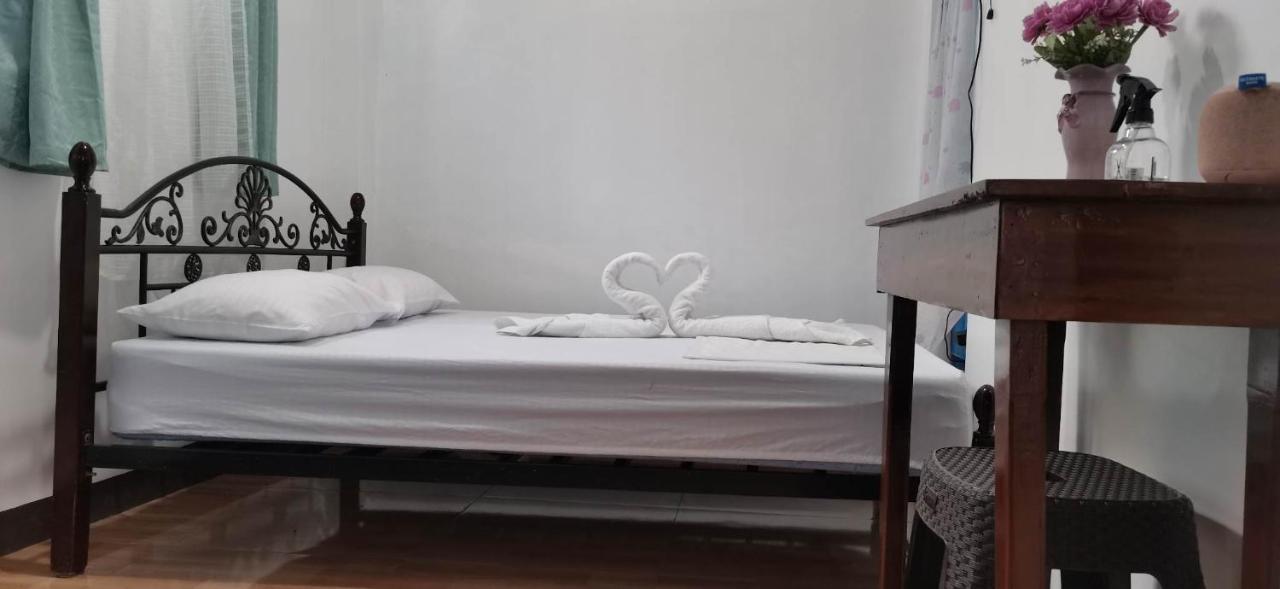 Donsol Aguluz Homestay Bagian luar foto