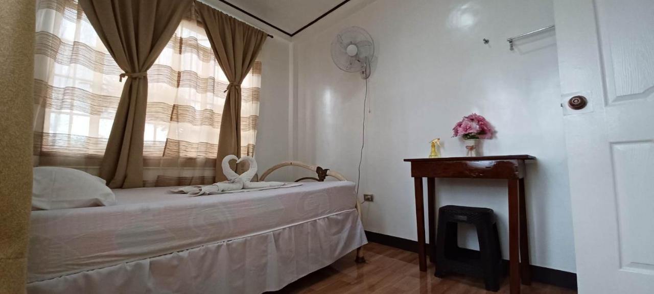 Donsol Aguluz Homestay Bagian luar foto