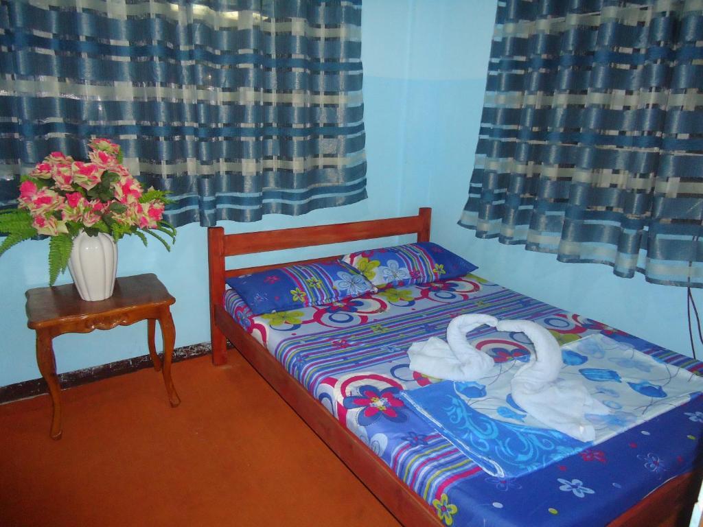 Donsol Aguluz Homestay Bagian luar foto